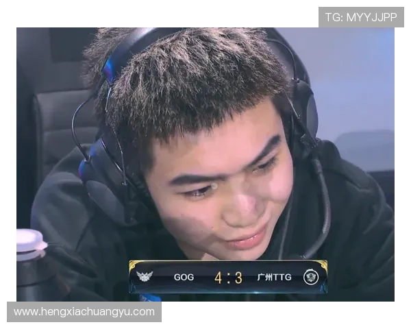 保利尼连得分意大利队惊险逆转晋级携手队友挺进下一阶段巅峰对决