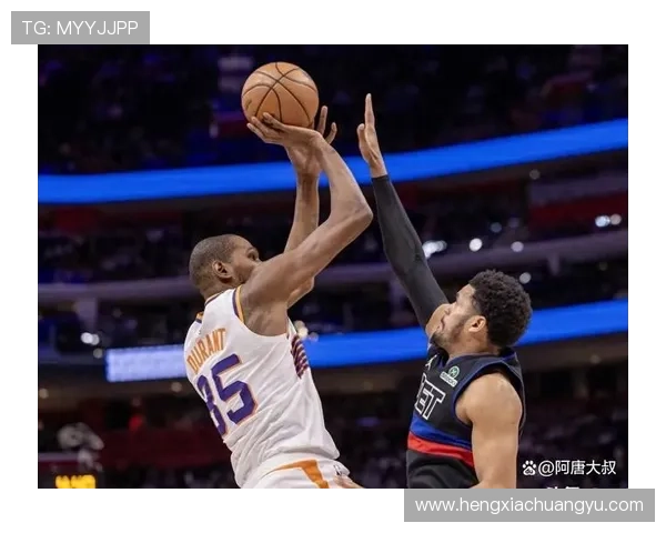 太阳队无传统控卫依然运转流畅布克状态回归巅峰表现 太阳队无传统控卫依然运转流畅布克状态回归巅峰表现